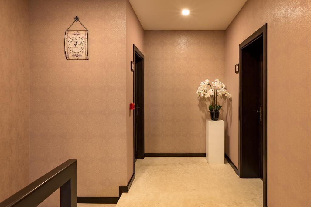 Blumenhaus Sibiu Aparthotel Ngoại thất bức ảnh