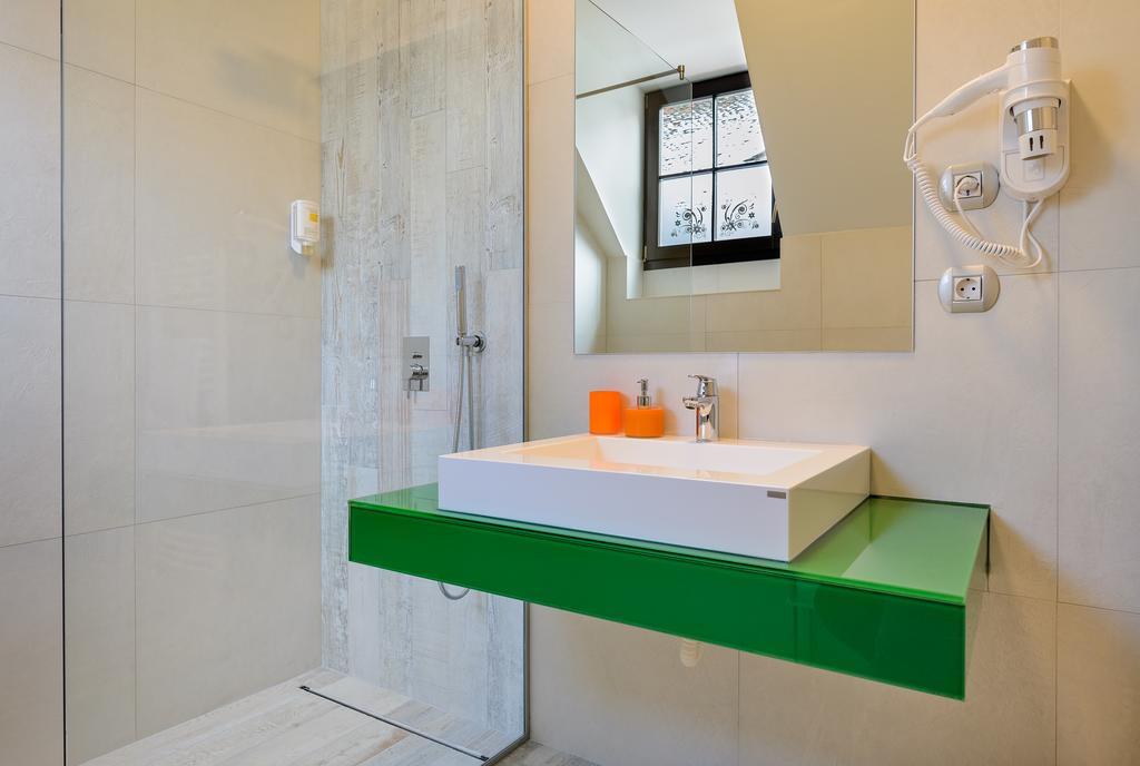 Blumenhaus Sibiu Aparthotel Ngoại thất bức ảnh
