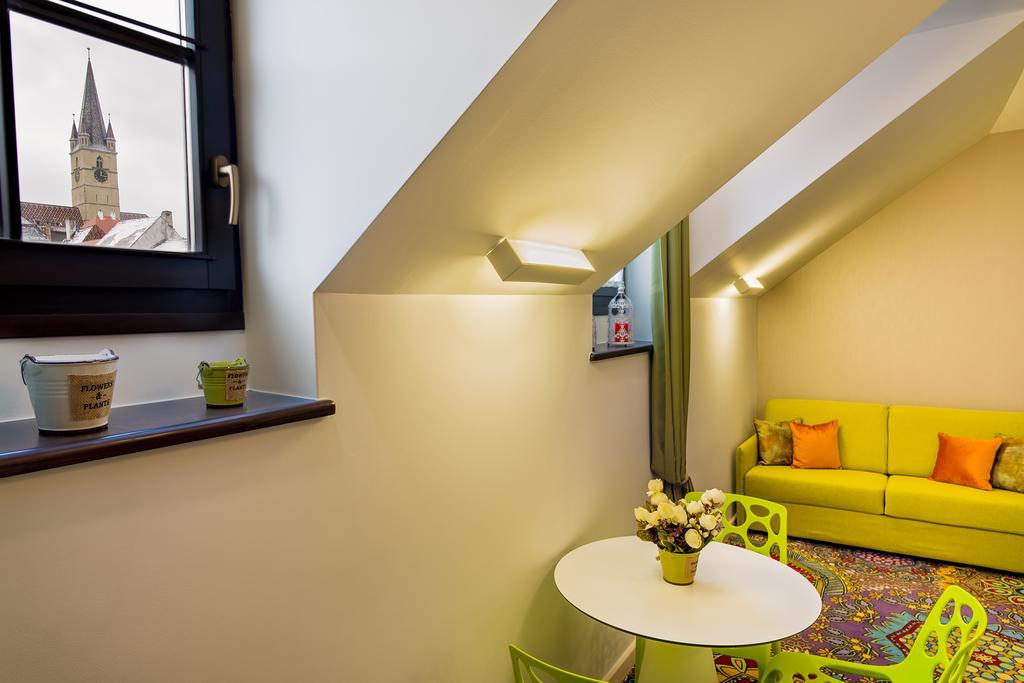 Blumenhaus Sibiu Aparthotel Ngoại thất bức ảnh