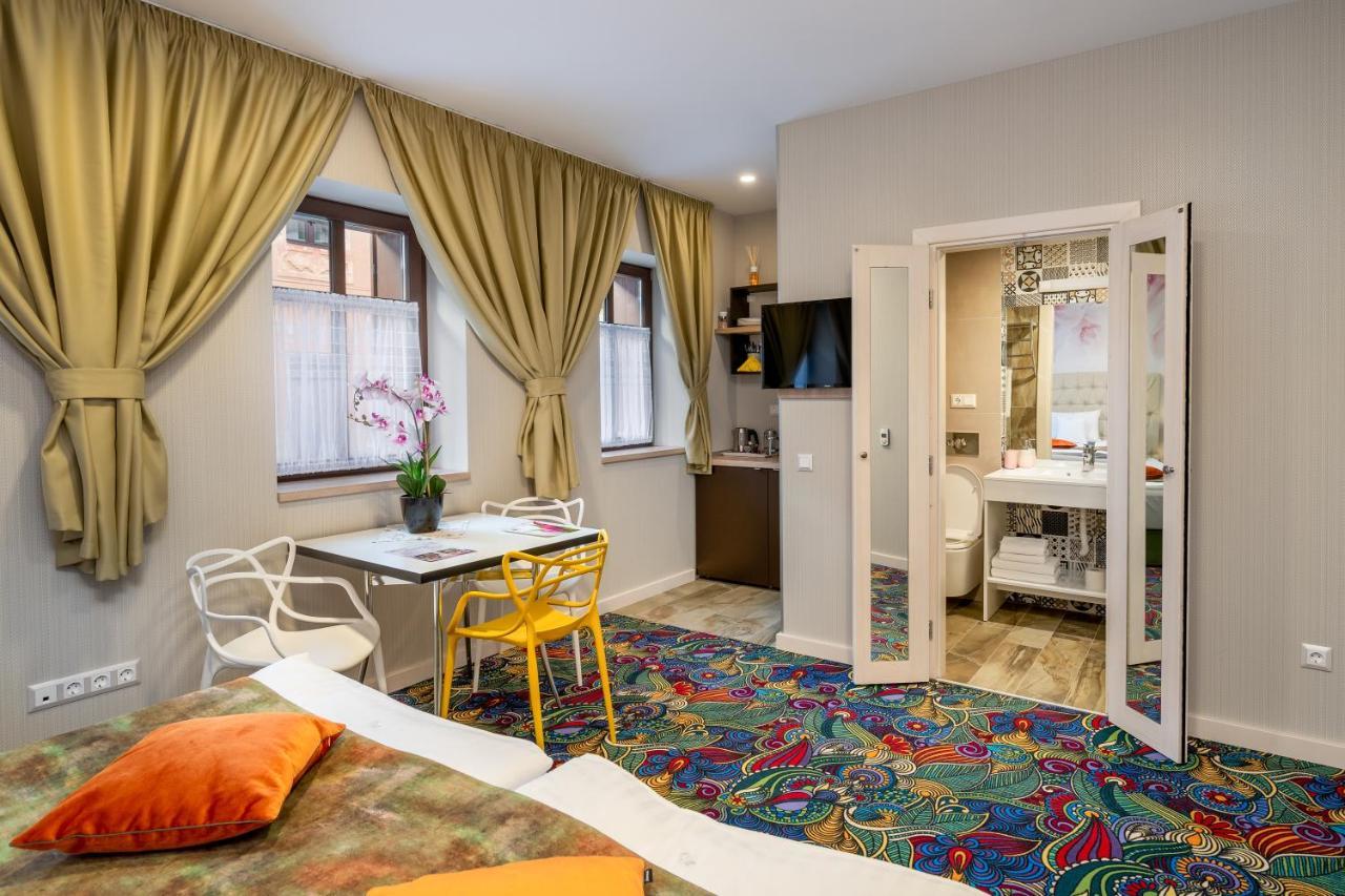 Blumenhaus Sibiu Aparthotel Ngoại thất bức ảnh