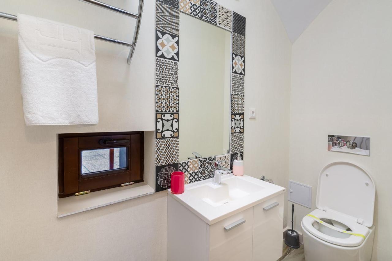 Blumenhaus Sibiu Aparthotel Ngoại thất bức ảnh